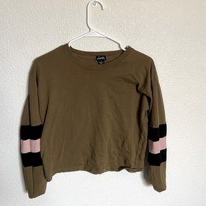 Green long sleeve shirt for sale! $6